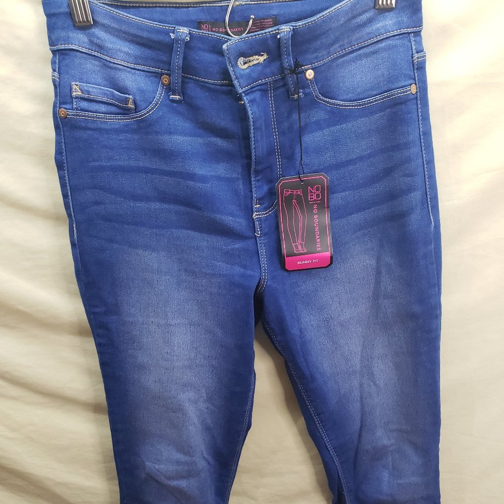 No Boundaries Women Jean Skinny Fit Blue Size 9 26x36